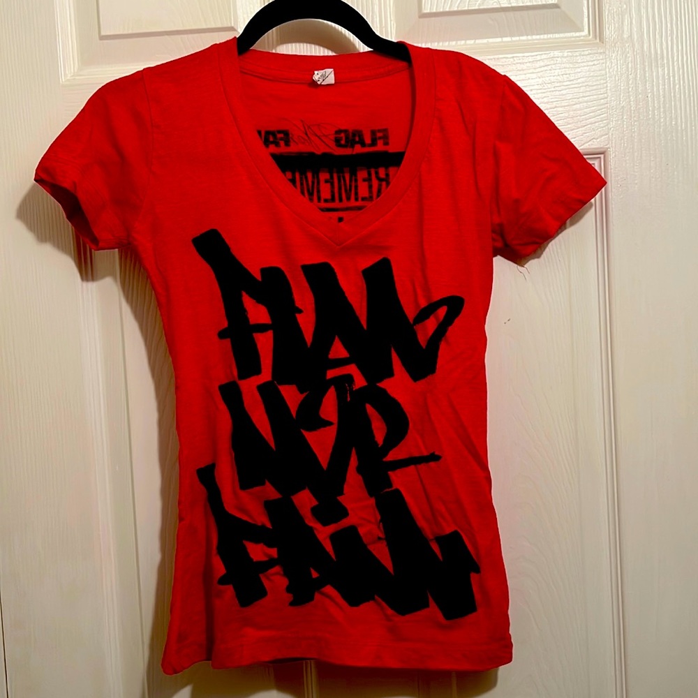 Flag nor Fail Tee xs